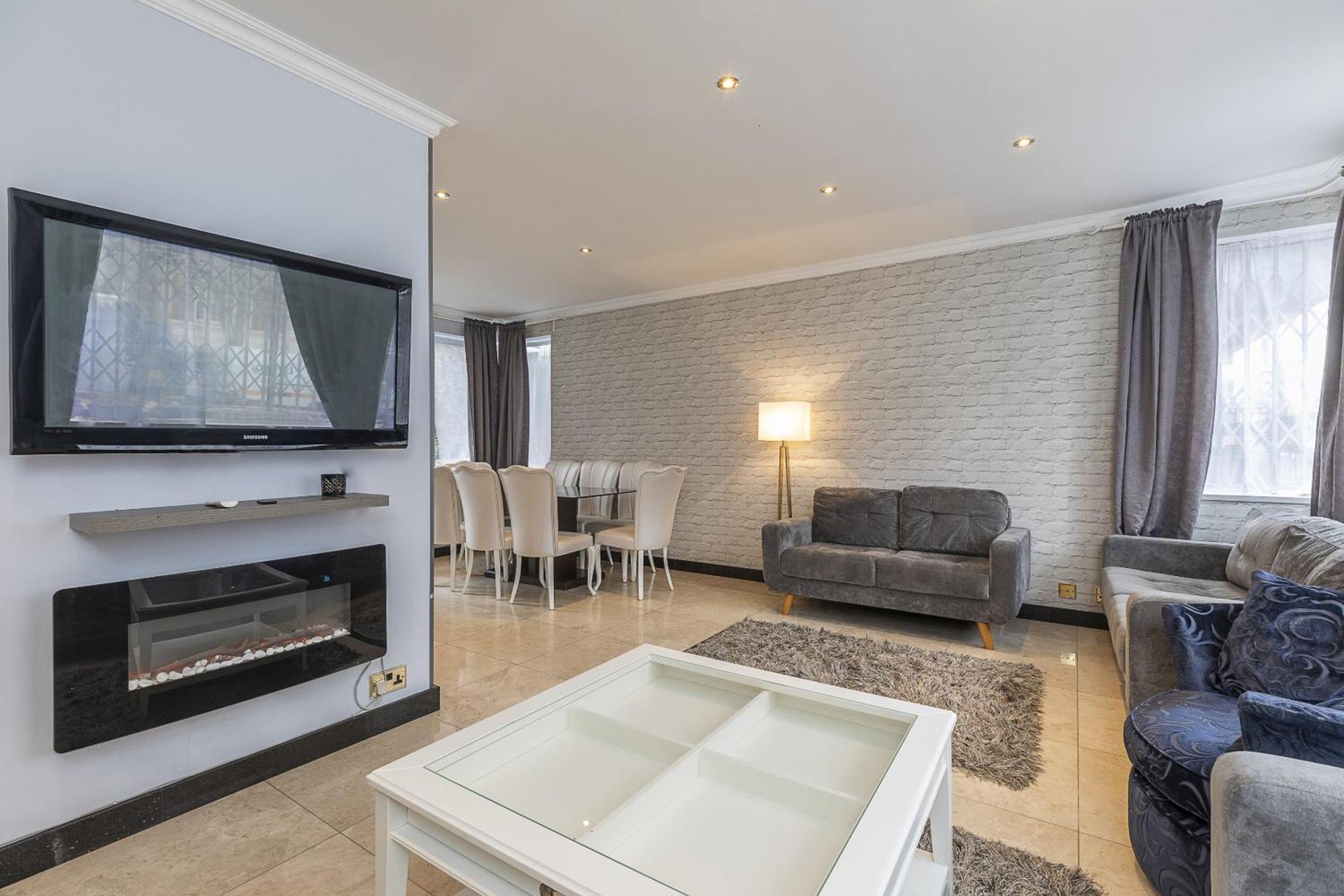 Gorgeous 4 Bedrooms Apartment Near Hyde Park And Oxford St 伦敦 外观 照片