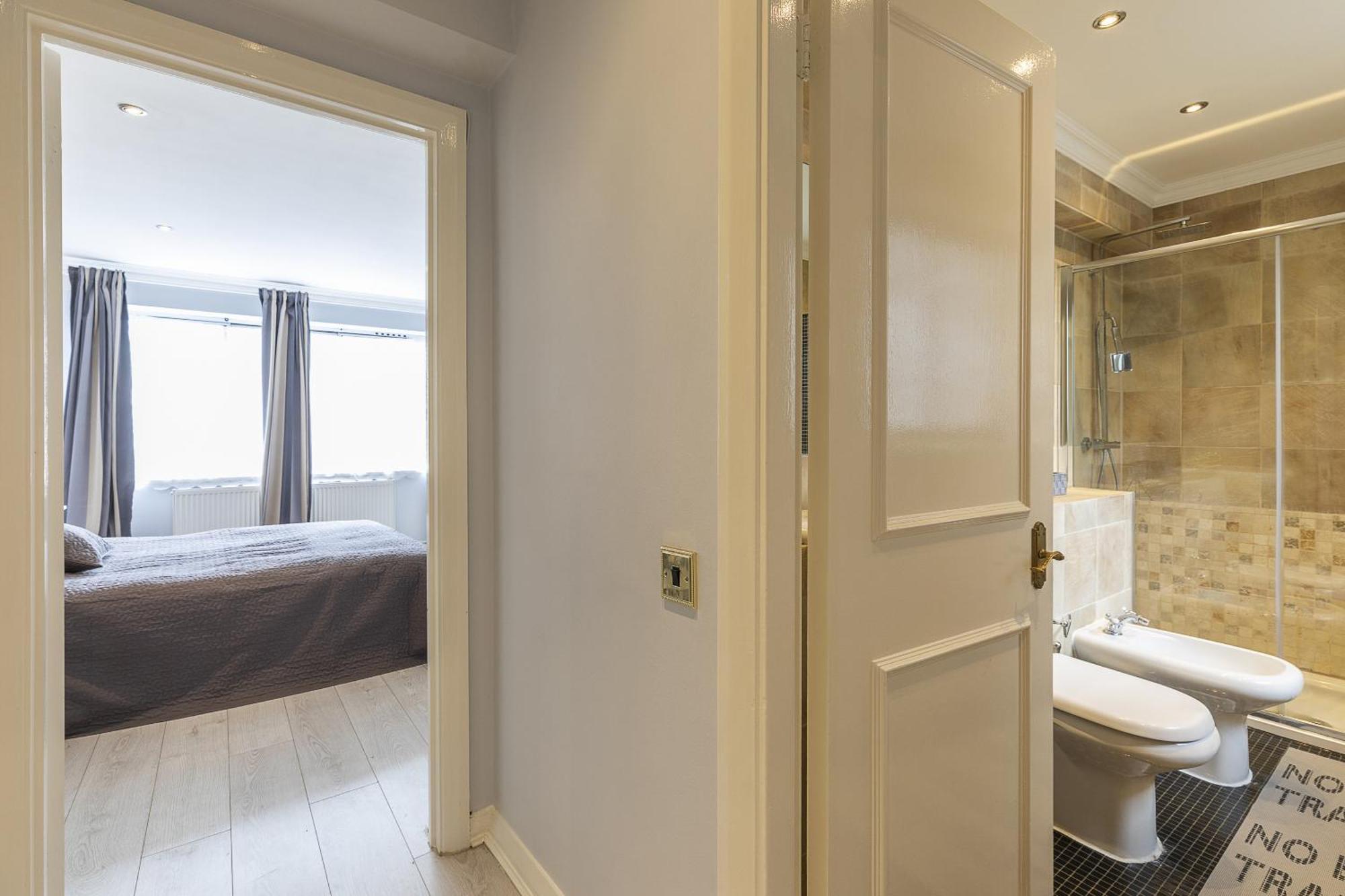 Gorgeous 4 Bedrooms Apartment Near Hyde Park And Oxford St 伦敦 外观 照片