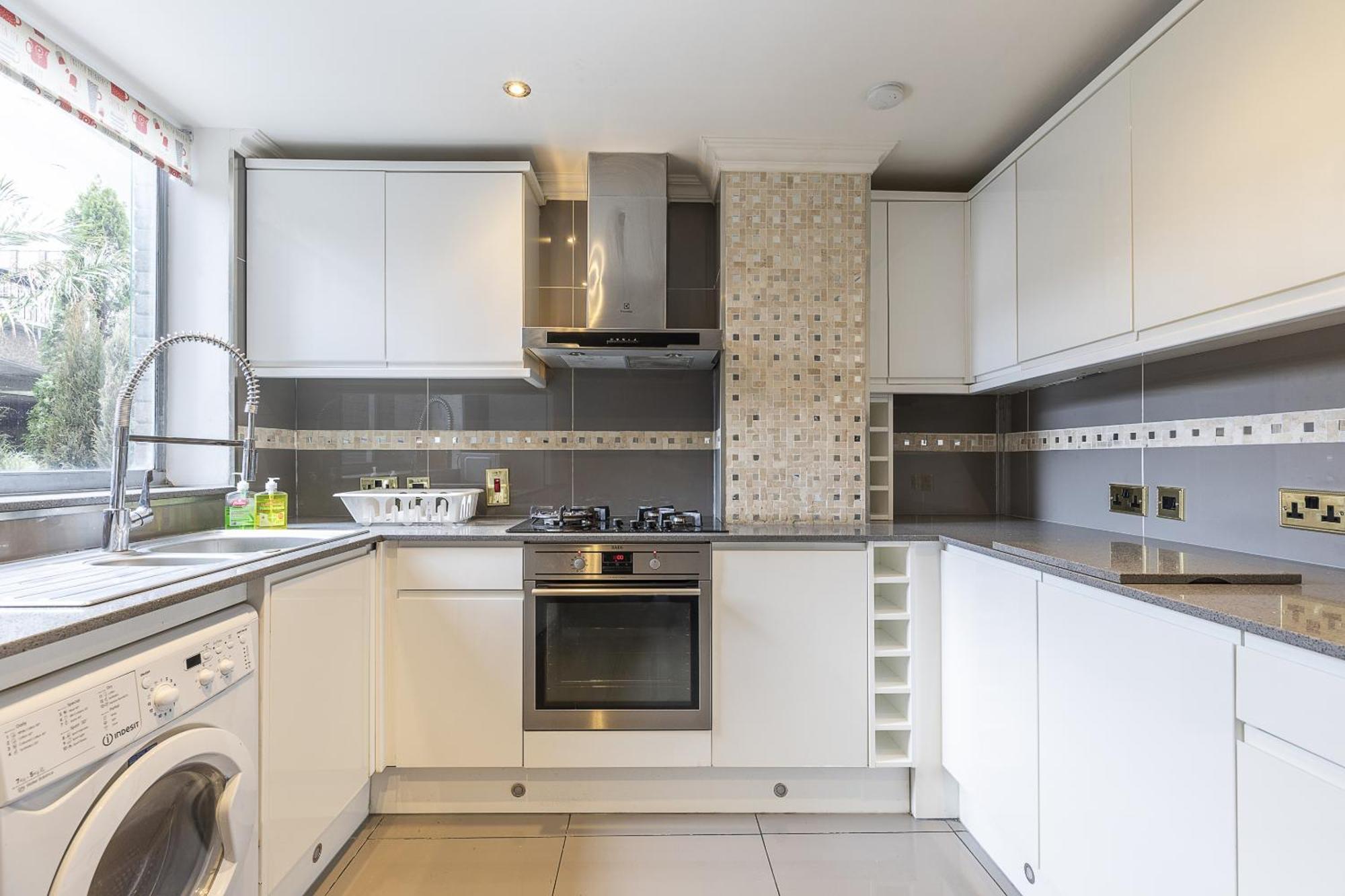 Gorgeous 4 Bedrooms Apartment Near Hyde Park And Oxford St 伦敦 外观 照片